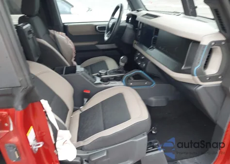 2023 Ford Bronco Wildtrak z USA, uszkodzony, nr VIN 1FMEE5DP2PLB43791